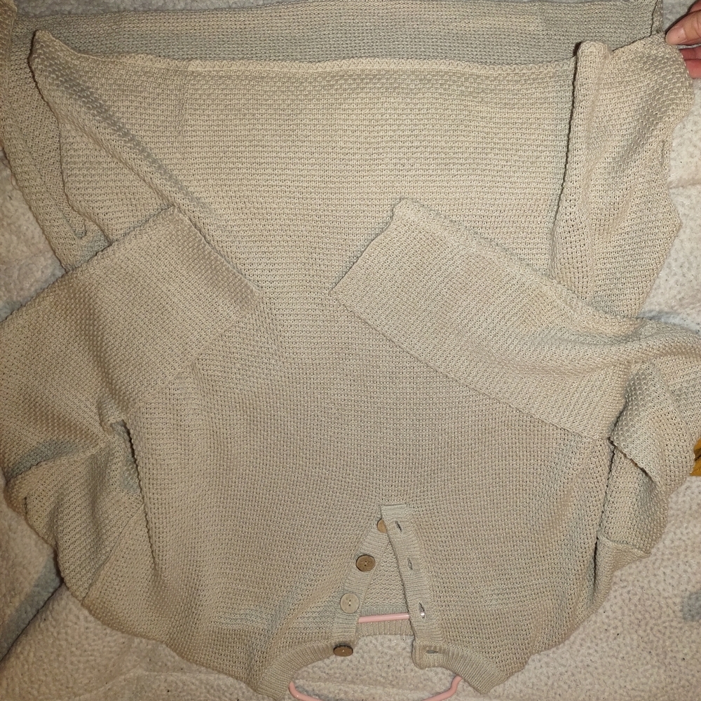 Beige waffle knit pull over